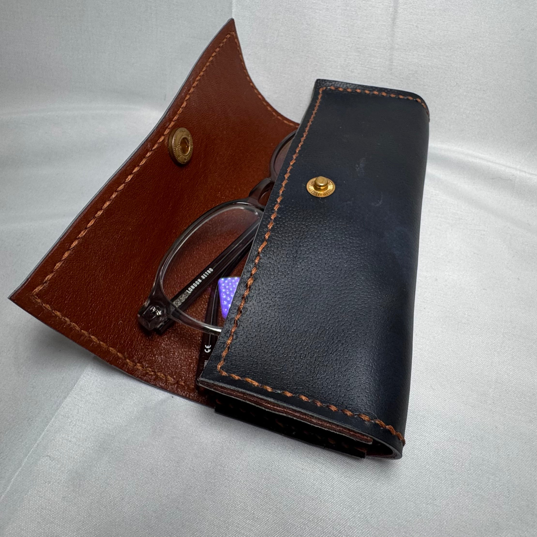 The Coalhide sleeve - glasses case