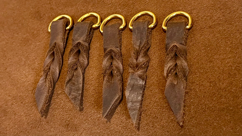 The Twine Fang - Key Ring