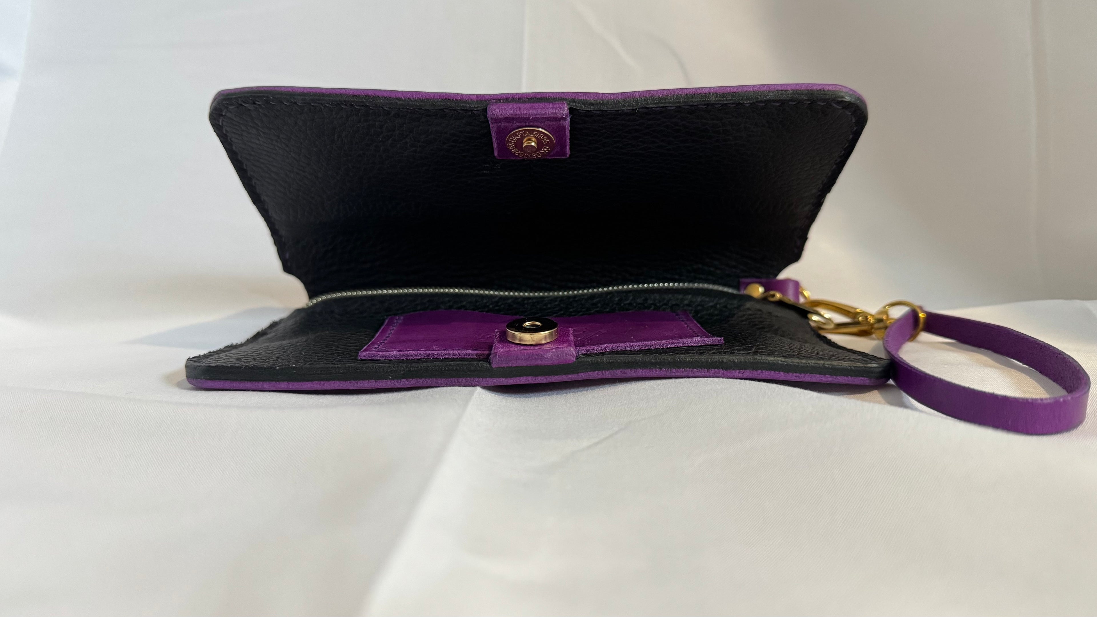 The Violet Strand - clutch