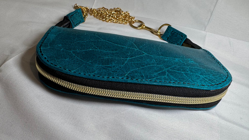 Cracked Ice - crossbody clutch