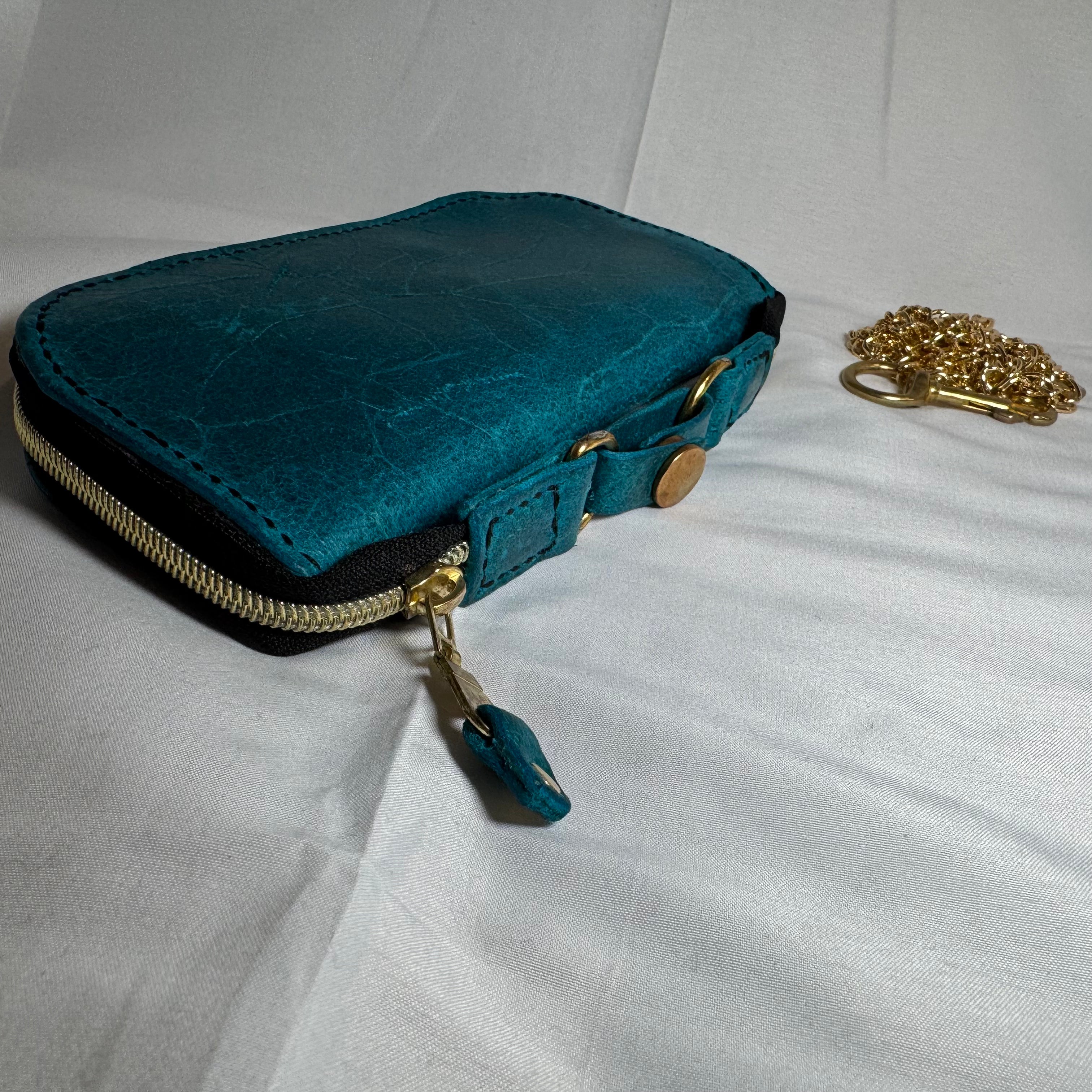 Cracked Ice - crossbody clutch