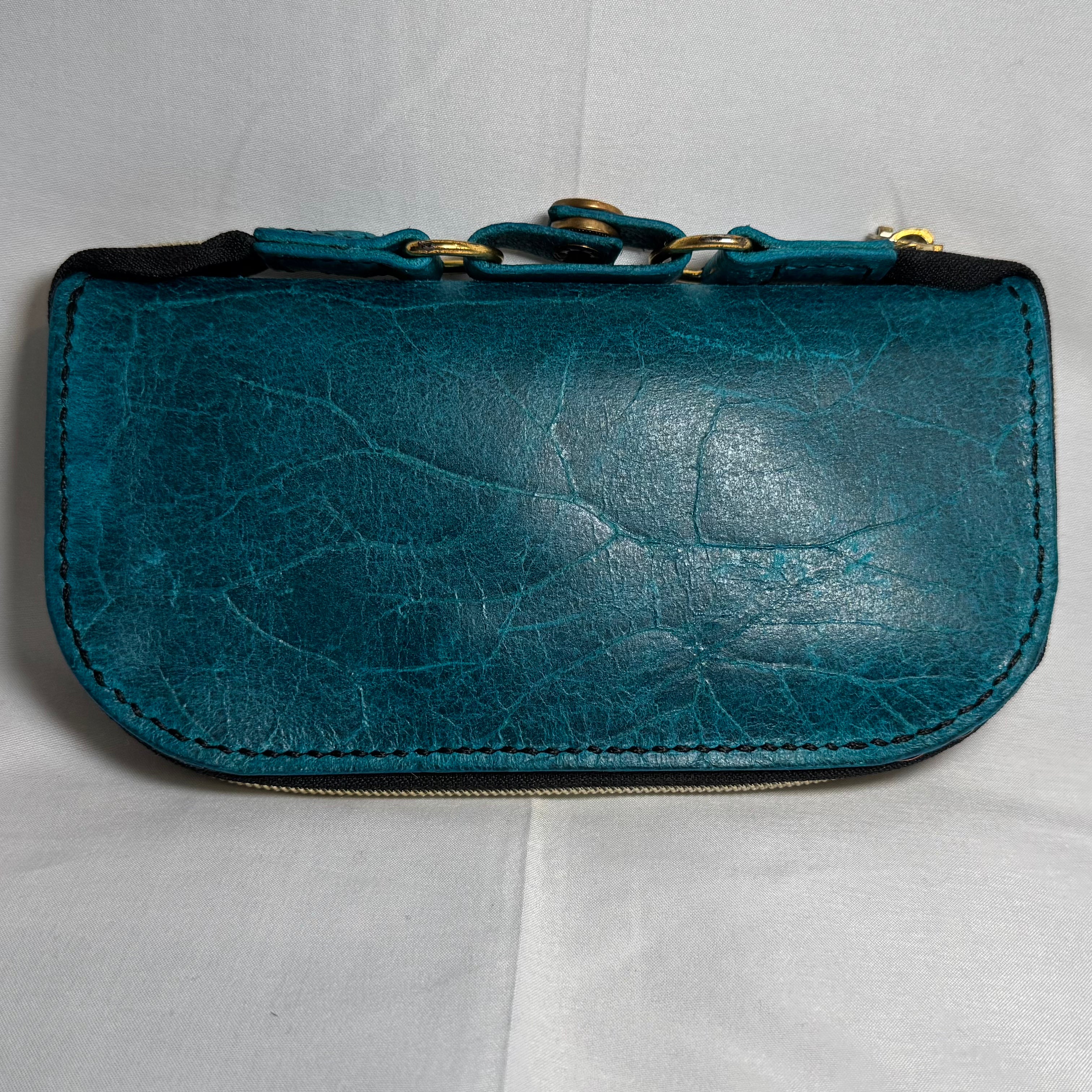 Cracked Ice - crossbody clutch