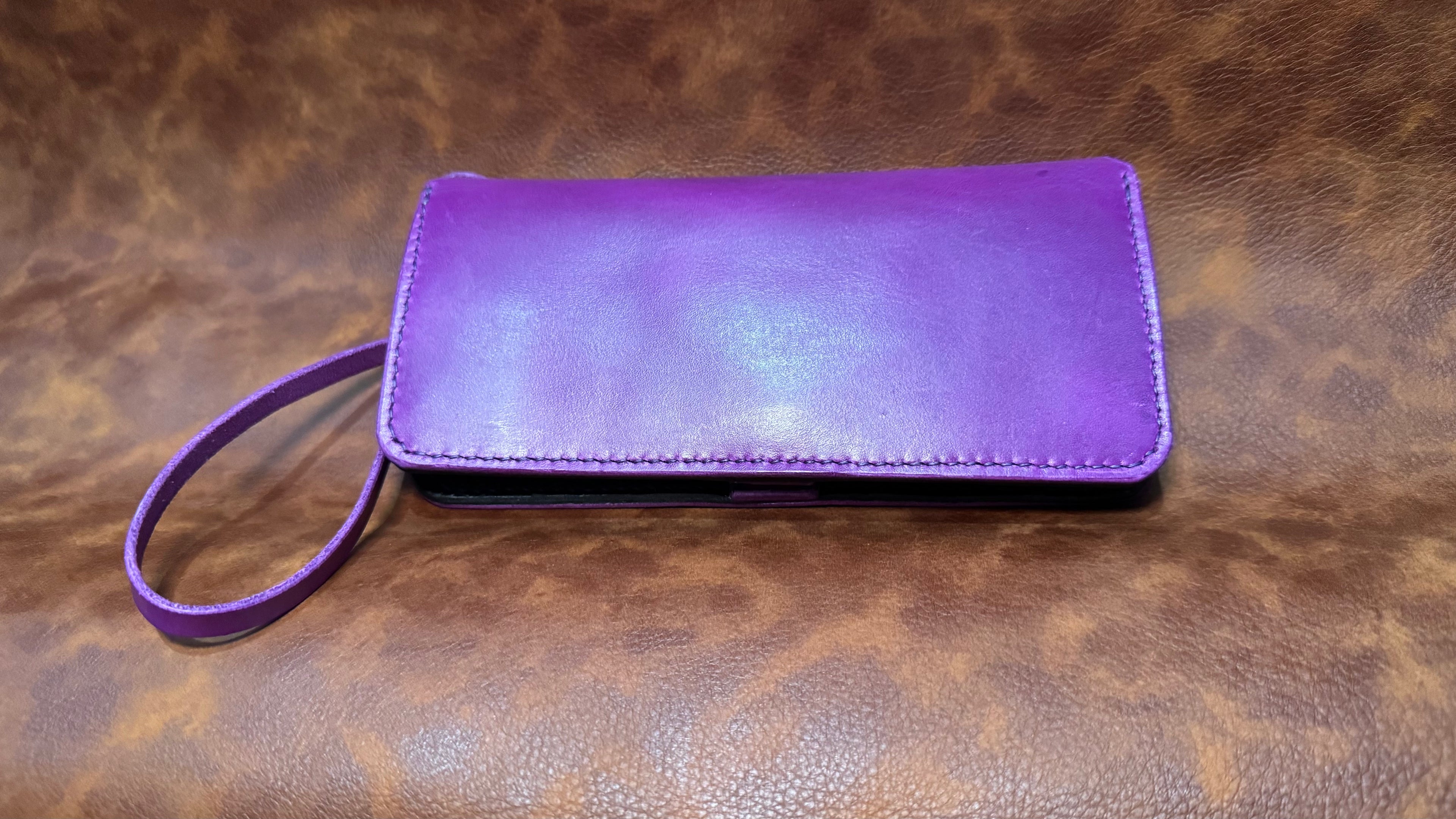 The Violet Strand - clutch