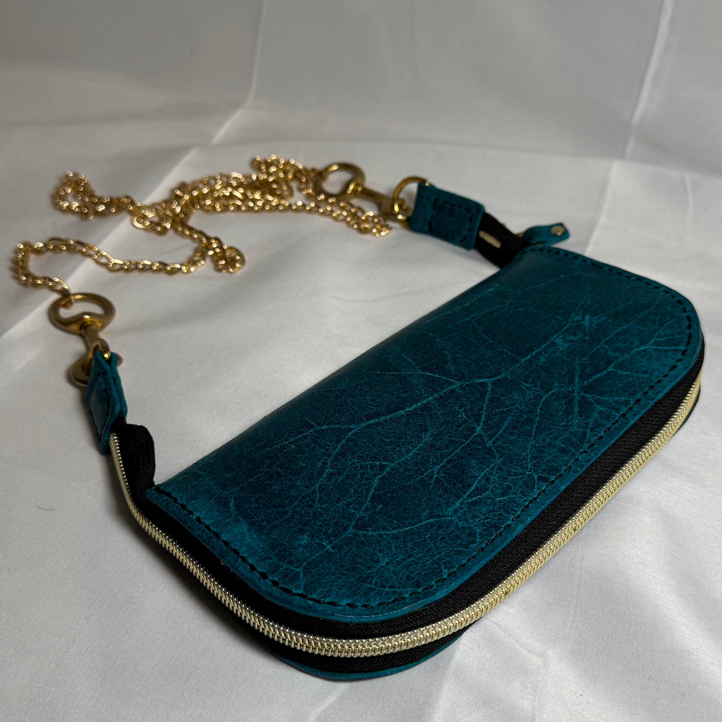 Cracked Ice|crossbody clutch
